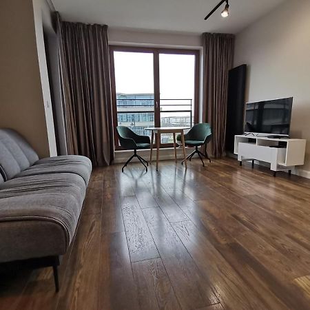 Apartmán Nowoczesny Apartament Z Widokiem Varšava Exteriér fotografie